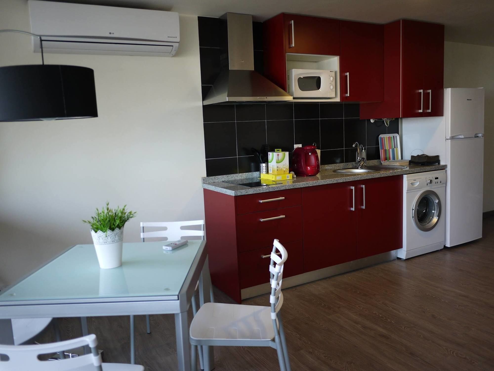 La Portuguesa Apartments Аликанте Экстерьер фото